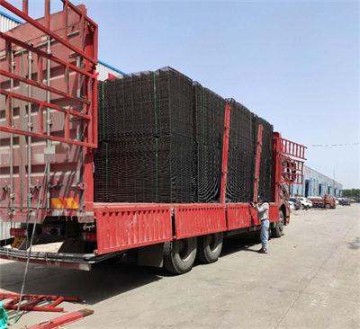 地庫(kù)防裂網(wǎng)片.jpg 地庫(kù)防裂網(wǎng)片.jpg